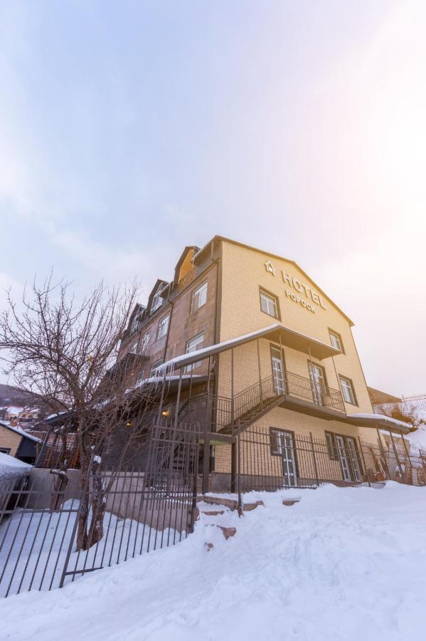 Popock Tsaghkadzor Otel Dış mekan fotoğraf